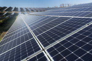 Réunion publique le 4 mai à Lauzerte à propos d’un projet industriel photovoltaïque